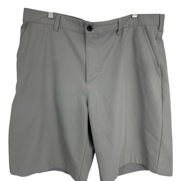 IZOD Golf Performance Shorts Men size 38 Gray 10" Inseam - Picture 1 of 11